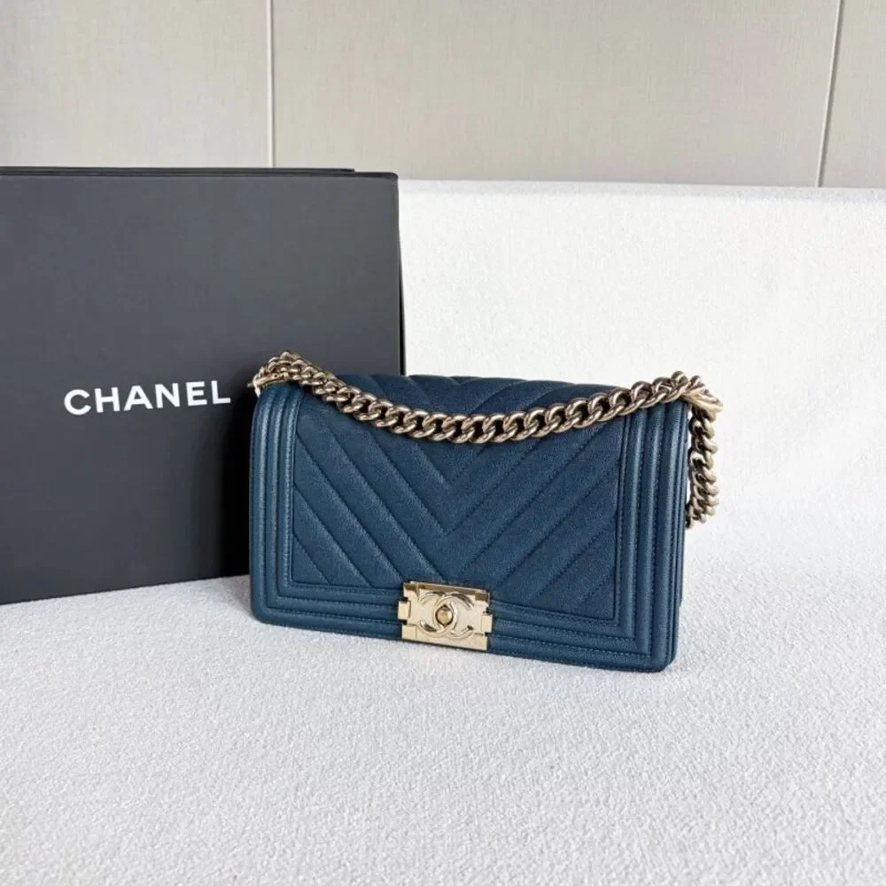 Chanel Women Pre-Loved Bag Very Good Condition